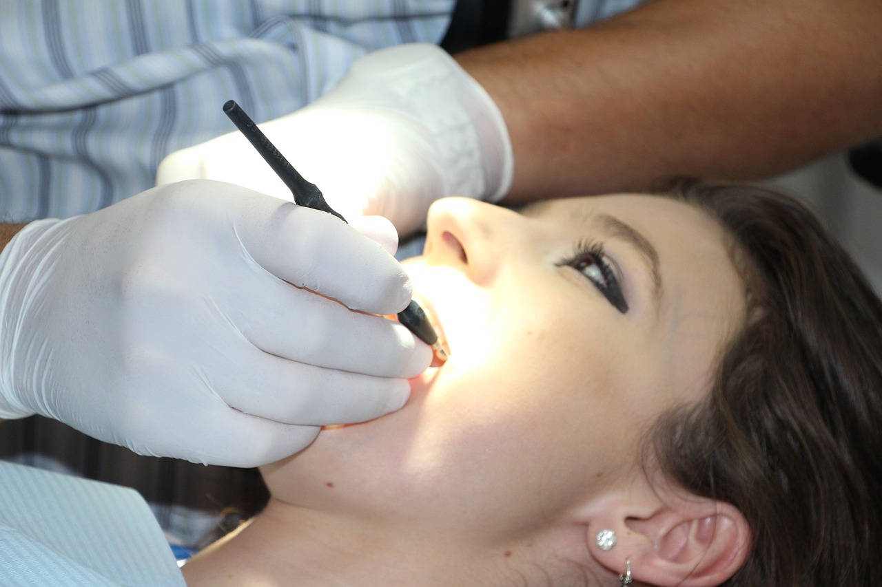 İnvisalign Tedavisinde İşte Dişlerinizin Daha Hızlı Hareket Etmesini Sağlayacak 5 Öneri